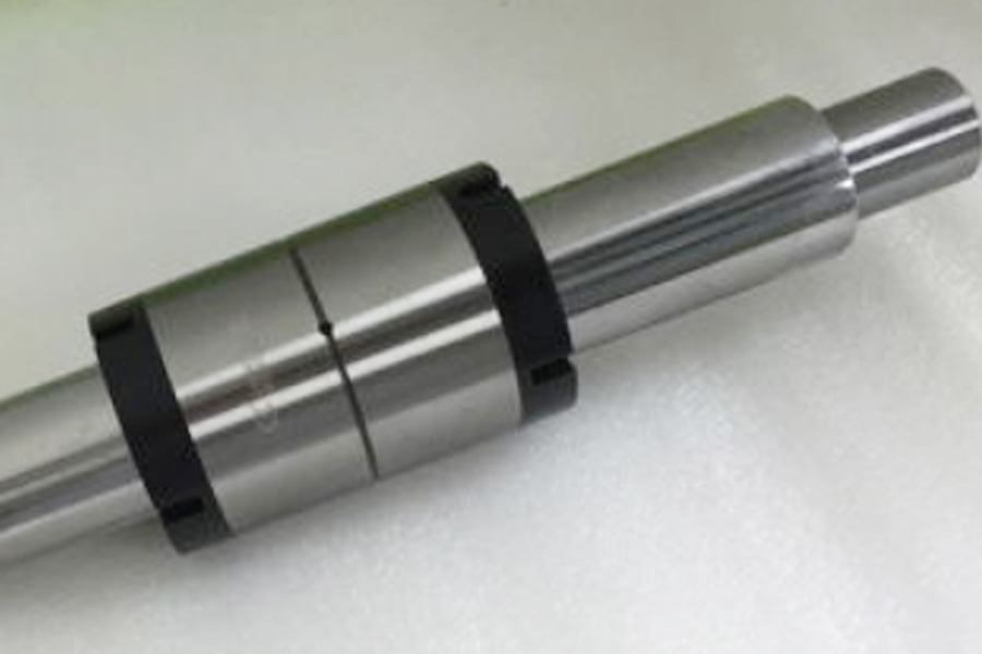 LG系列滾珠導(dǎo)軌和LZG系列滾柱導(dǎo)軌，區(qū)別在哪里？